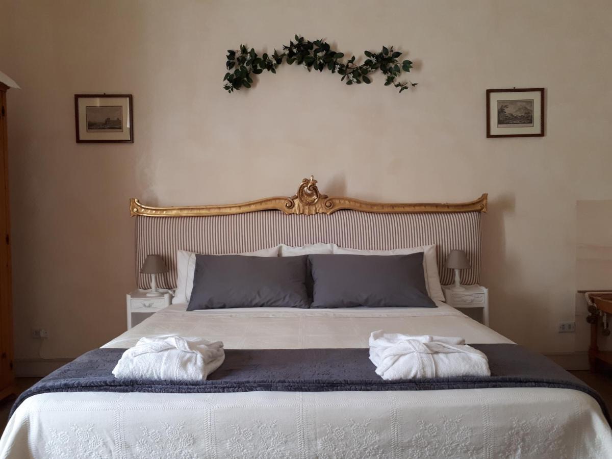 Bed and Breakfast Dependance Royale Caserta Exterior foto