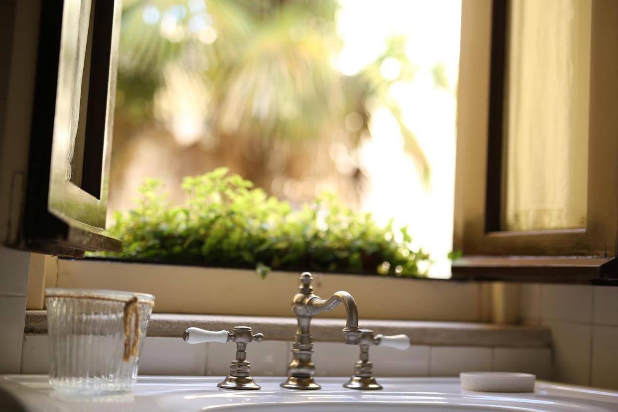 Bed and Breakfast Dependance Royale Caserta Exterior foto