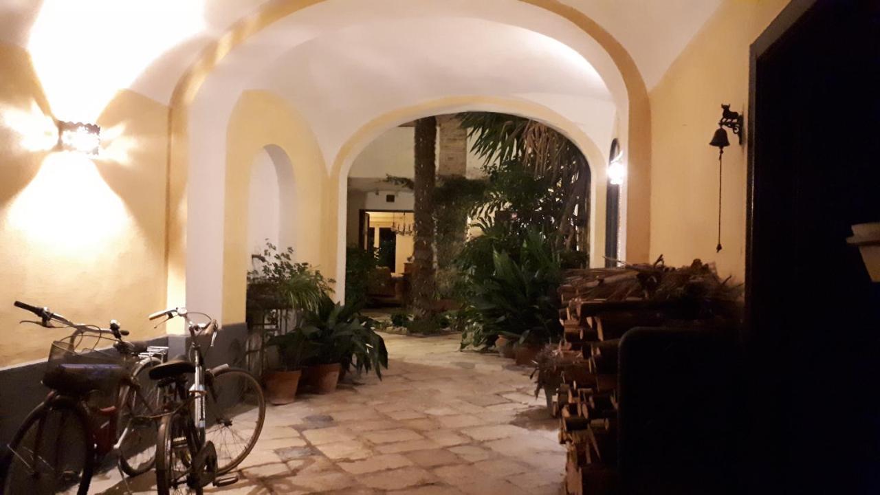 Bed and Breakfast Dependance Royale Caserta Exterior foto