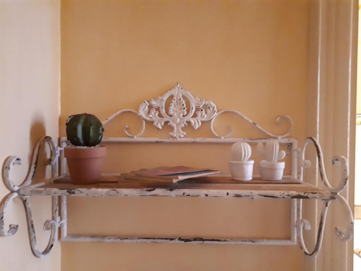 Bed and Breakfast Dependance Royale Caserta Exterior foto