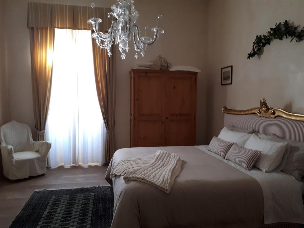 Bed and Breakfast Dependance Royale Caserta Exterior foto