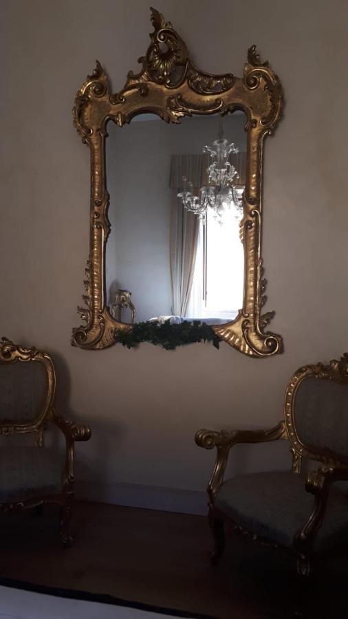 Bed and Breakfast Dependance Royale Caserta Exterior foto